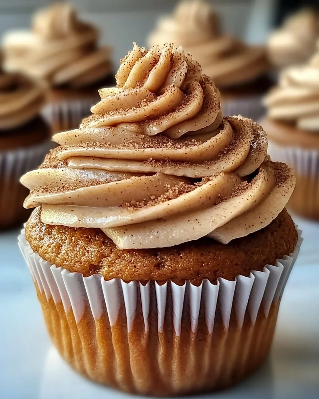 Kürbis Chai Cupcakes mit braunem Zucker Frosting