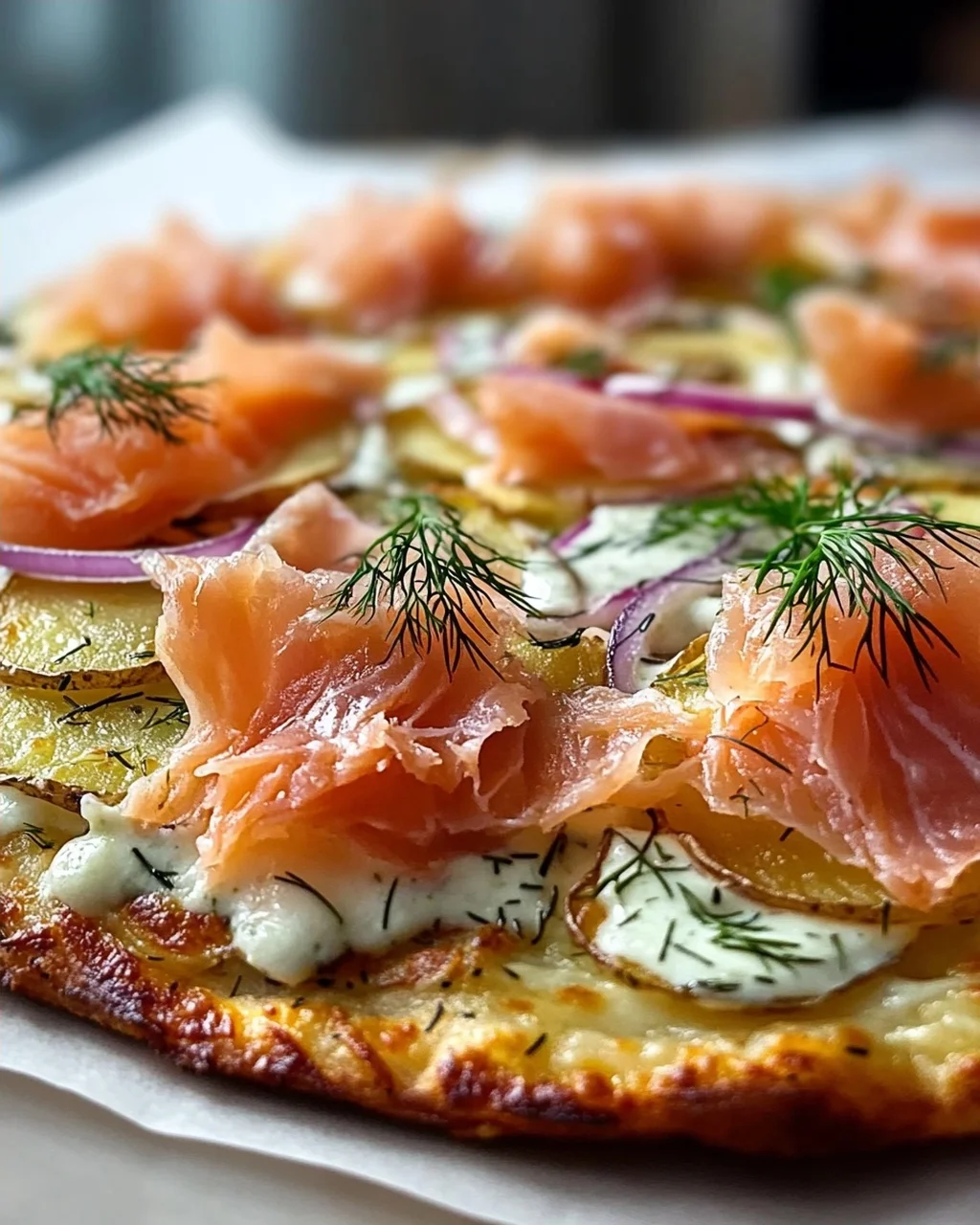 Rauchlachs Kartoffelpizza: Schnell, Cremig & Unwiderstehlich!